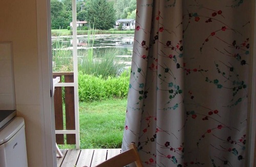 Saint-Boil House | ZEcamping 4* piscine couverte pataugeoire pet friendly tente clim 19m2