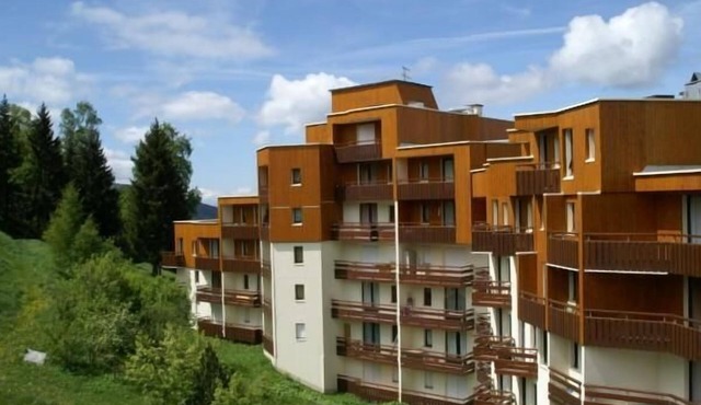 100m from resort center, parking, tv, ski locker, 18m², Les 7 Laux