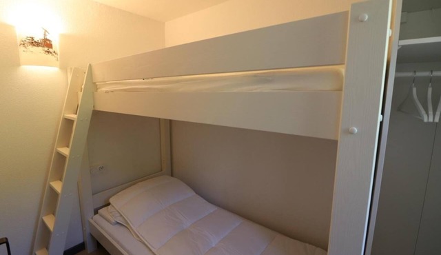 100m from resort center, 2nd floor, balcony, 23m², Tignes