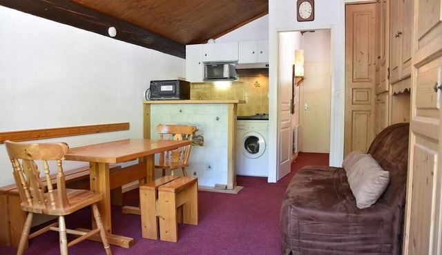 10m from resort center, 4th floor, balcony, parking, tv, 24m², Pralognan-la-Vanoise