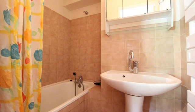 200m from resort center, 3rd floor, balcony, tv, ski locker, 42m², Val Cenis