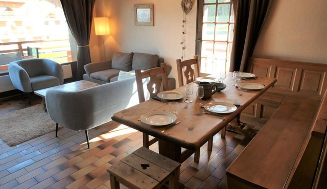 2nd floor, view mountain, balcony, parking, tv, 65m², Saint Gervais