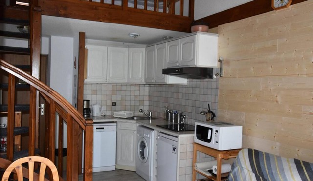 2nd floor, swimming pool, balcony, tv, ski locker, 40m², Pralognan-la-Vanoise