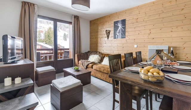 300m from resort center, fitness, swimming pool, sauna, hammam, terrace, balcony, tv, ski locker