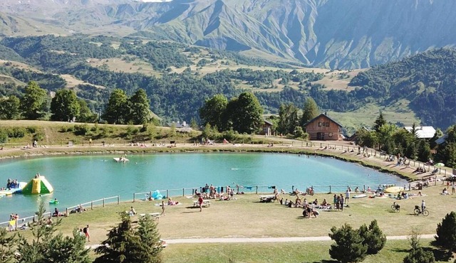 300m from ski slopes, Ground floor, parking, tv, ski locker, 80m², Albiez Montrond