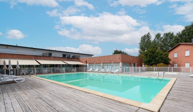 Accessible Vineyard Stay for Four