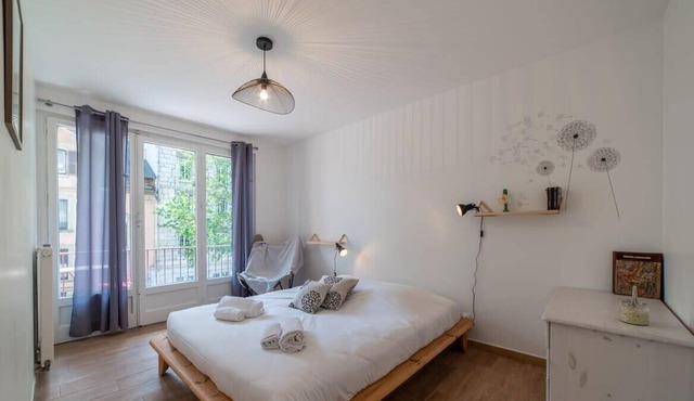 Apartment with balcony in the city center