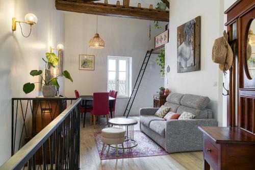 Appartement d'Artiste climatisé au cœur des ruelles médiévales