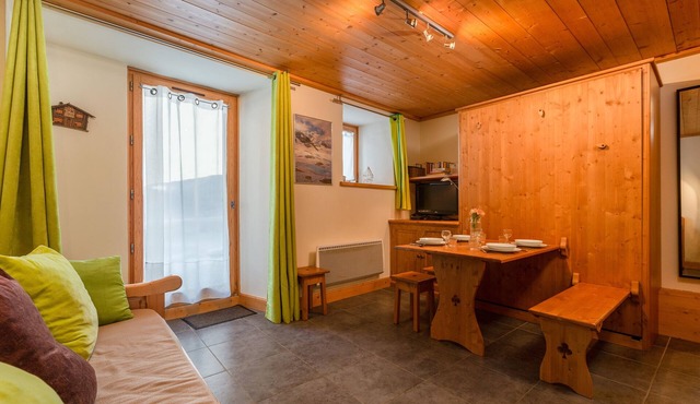 Apt Arsene1 Mont Blanc Views 3-min to Ski, Le Tour (Argentière), France