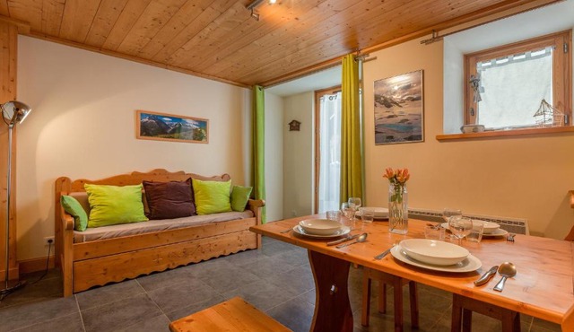 Apt Arsene1 Mont Blanc Views 3-min to Ski - Happy Rentals