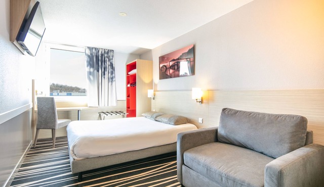 B&B HOTEL Lyon Aéroport St Quentin Fallavier