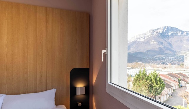 B&B HOTEL Grenoble Centre Verlaine