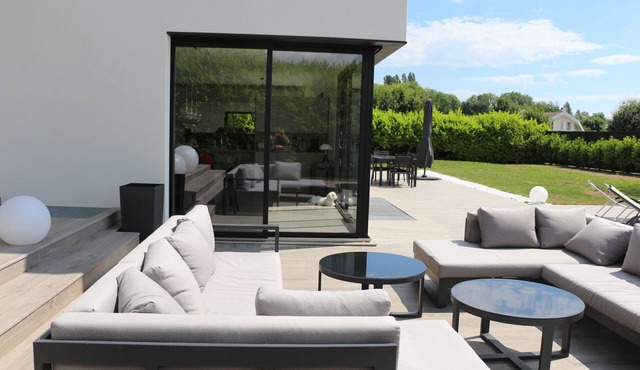 Beautiful 4 bedroom villa - Divonne les Bains, close to lakes and mountains
