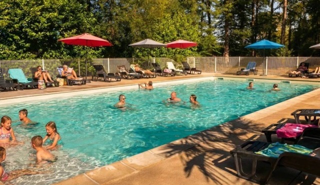 Camping 3 étoiles - Piscine - ccbg0ii