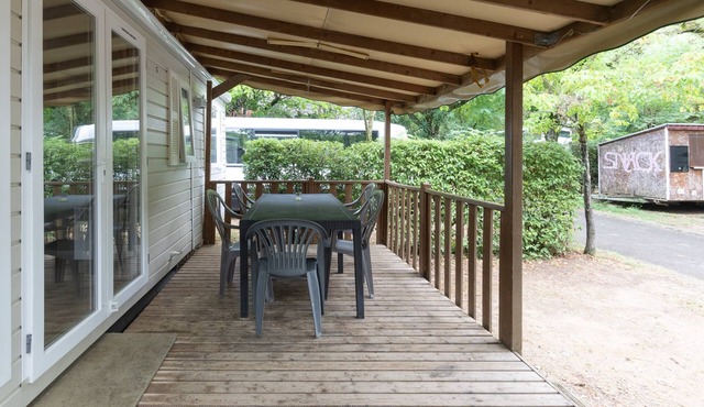 Caravan 'Midi - Mobil Home 6-8 Pers' with Shared Terrace and Shared Garden