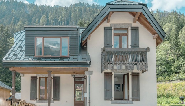 Chalet Whitmoore Argentière - Walk to Grands Montets Sleeps 7, Argentière (Chamonix), France