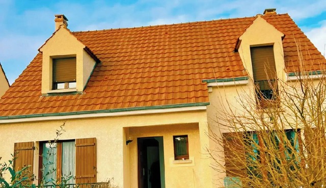 Charming house 40 min from Paris
