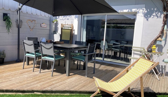 Charming town center house, totally renovated, near beaches LIT and CONTIS
