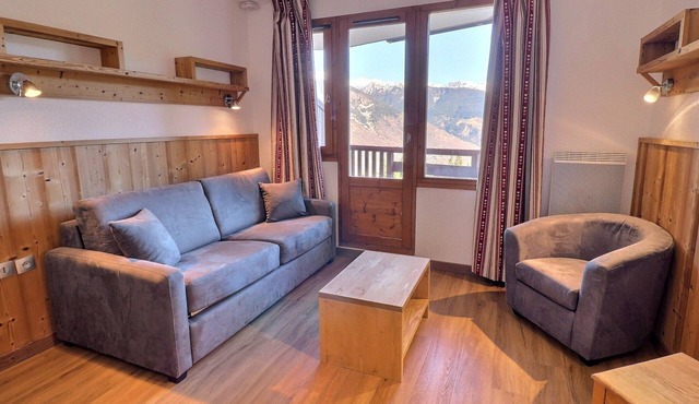 Comfortable 1-Bedroom, Ski-In/Ski-Out, Near Shops