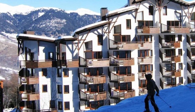COURCHEVEL LA TANIA 6 PEOPLE PIED PISTES 3 VALLEES