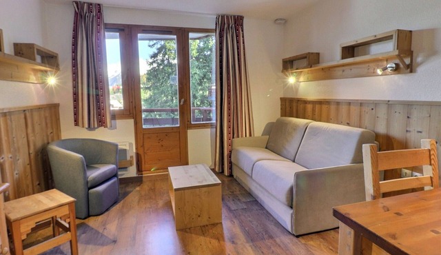 Cozy 2-room ski-in/ski-out, near shops