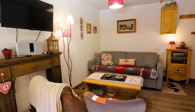 Cozy 27m² Studio with Mezzanine in Beaufort—WIFI, Balcony, Close to Skiing & Shops