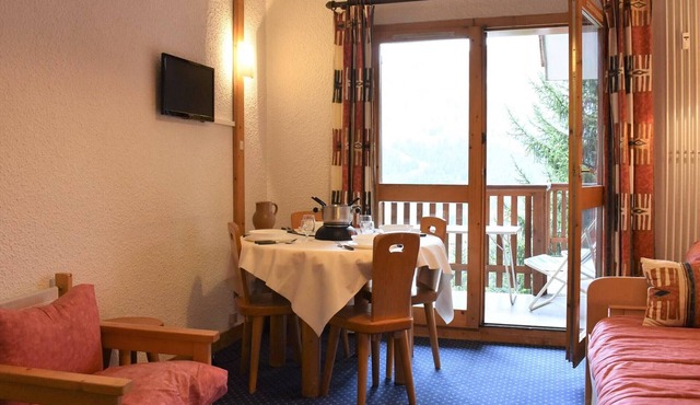 Cozy apartment 5 pers, Méribel, near slopes and shops, pets allowed