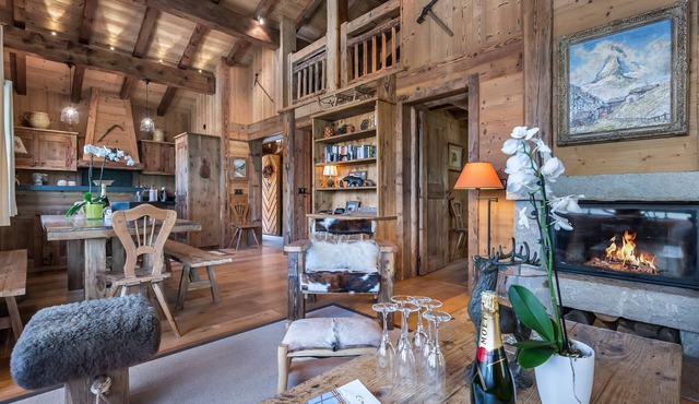 Cozy chalet for 10 adults & 2 kids in Courchevel with wellness area