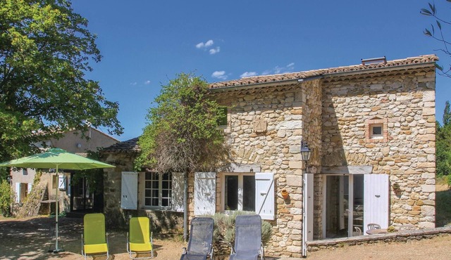 Cozy home in La Begude-De-Mazenc