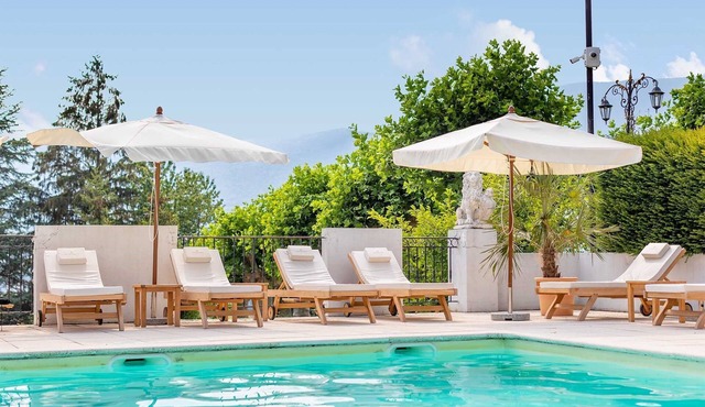 Dans Vignes, 10 Min de Chambéry, Piscine | Chateau