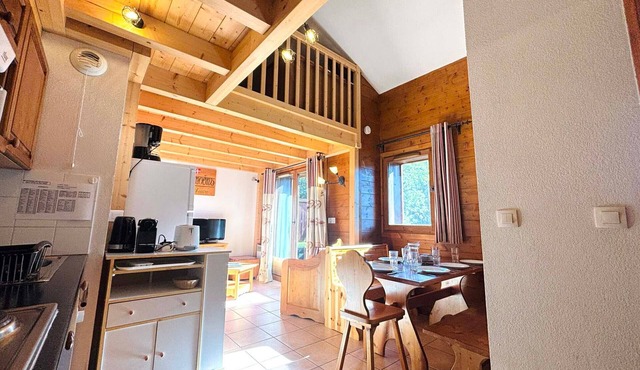 Duplex apartment with pool in Samoëns