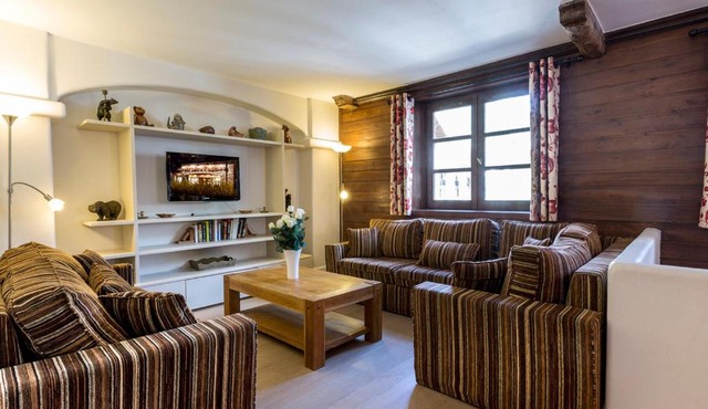 Duplex de standing 5 pièces au cœur du vieux village de Val-d'Isère, skis aux pieds - FR-1-694-137