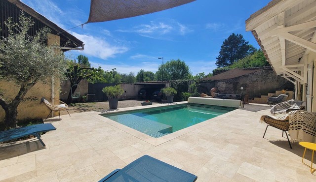 Family home on the banks of the Saône, 30 minutes from Lyon