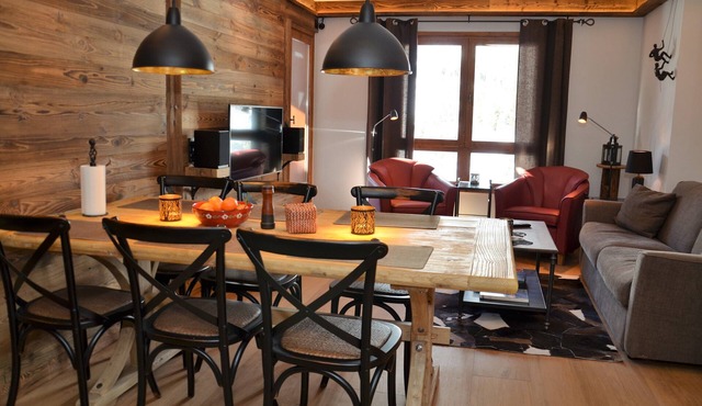 ARC-1950, Luxury 61m2, 2 bed, 2 bath, Mountain view, ski in/out, spa, pool, 5*