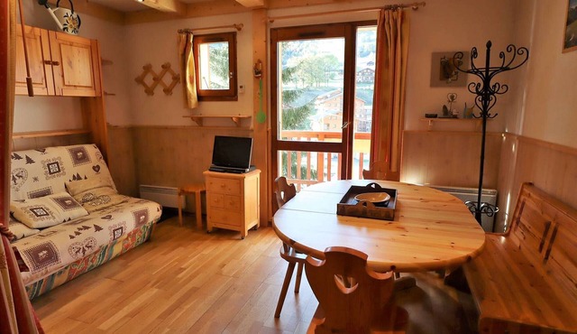Functional apartment for 4-6 people with pool, TV, dishwasher and balcony in Arêches-Beaufort