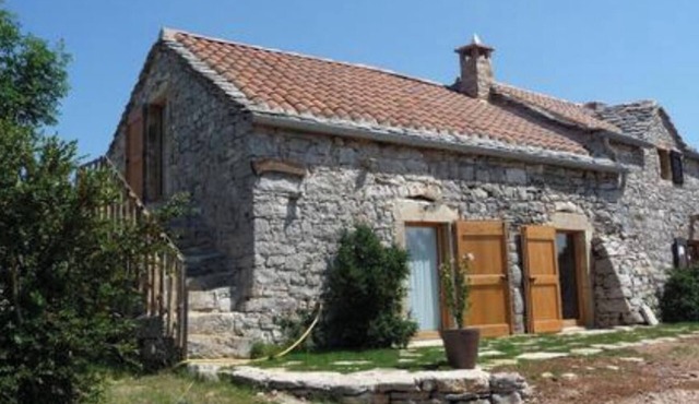 Gîte de Loulette, eco-gîte in the heart of the Grands Causses Regional Nature Park