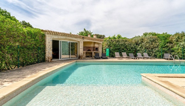 Gite 'Gite Du Petit Bois' with Shared Pool, Wi-Fi, and Air Conditioning