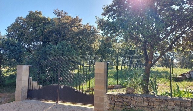 Gite "La capitelle" for up to 4 people, medieval village of VERS Pont du Gard