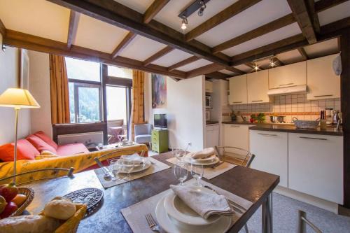 Grand Roc B207 from Slopes 260m, View, Parking & WiFi - Happy Rentals