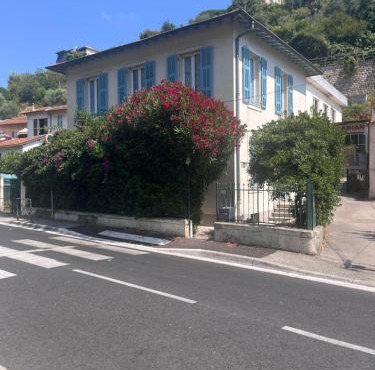 Haut de maison niçoise - Calme, Charme et Vu Dégagée sur les Collines
