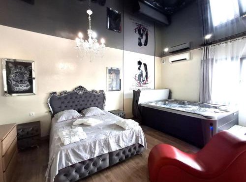 La discrète romantique, appartement avec jacuzzi