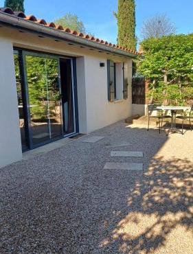La petite maison studio et jardin