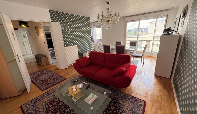 Large bright apartment 70m2 + 2 parking spaces in Massy-Palaiseau