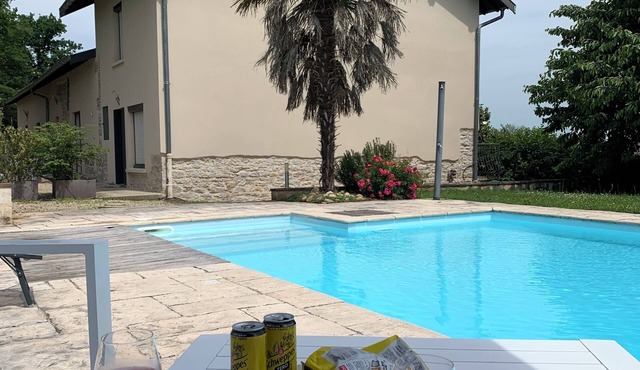 Les Combes, gite with swimming pool and large garden