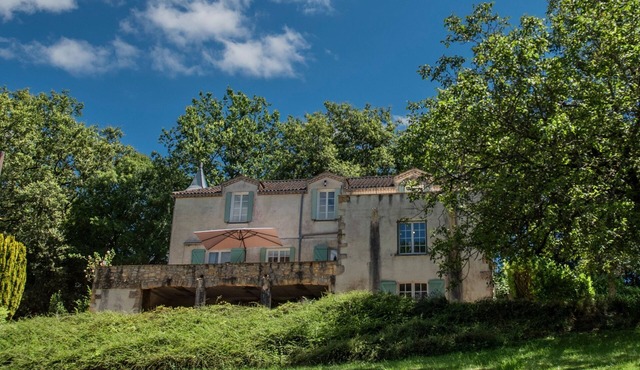 Lovely authentic country house with private pool