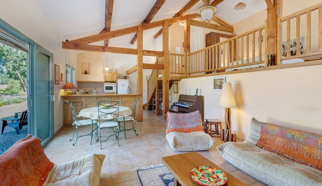Maison Les Vignes Perdues: Nature Escape in the Heart of Dordogne