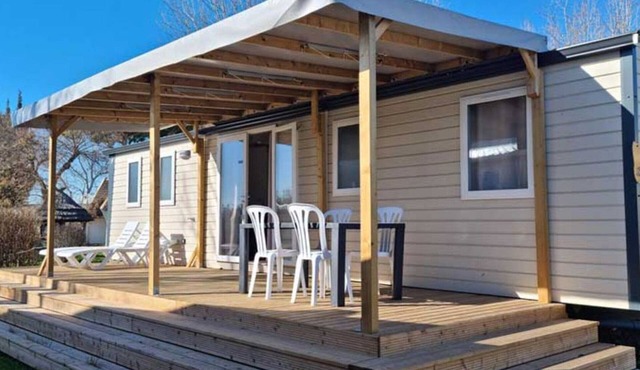 Mobile home with terrace - 8 guests