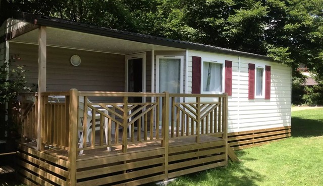 Mobilhome essentiel 3 bedrooms/TV/31 m²/Semi-covered terrace 6 persons