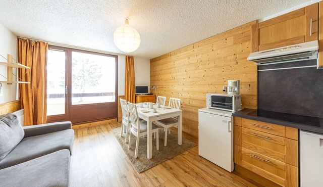 Modern studio near slopes, 4 pers., ski locker