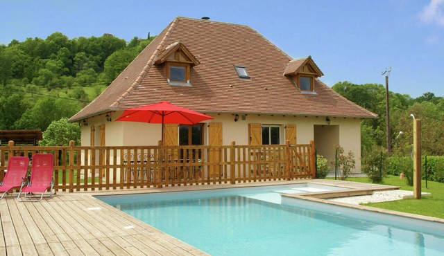 Nature Escape in Loubressac with Pool